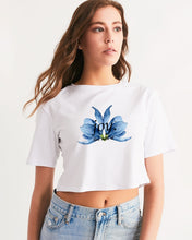 Load image into Gallery viewer, Women&#39;s joy. Cropped Tee
