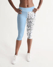 Load image into Gallery viewer, Women&#39;s sky blue joy. Mid-Rise Capri
